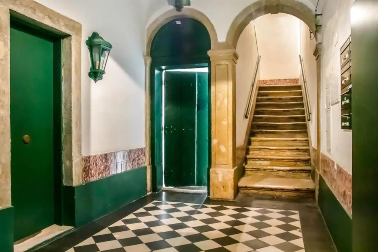 Home4U - Secret Studio In City Center Lissabon Buitenkant foto
